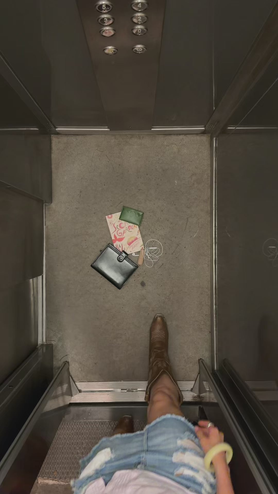 Onda Cardholder in Nopal