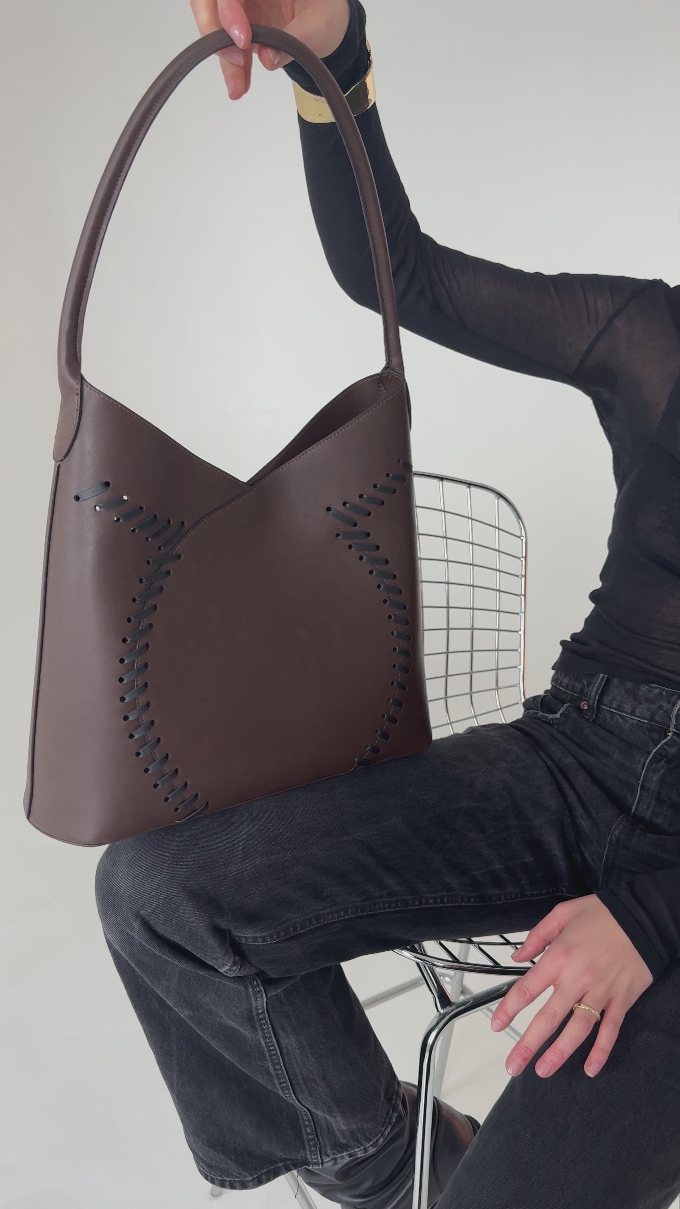 Video of The Musa cactus leather bag